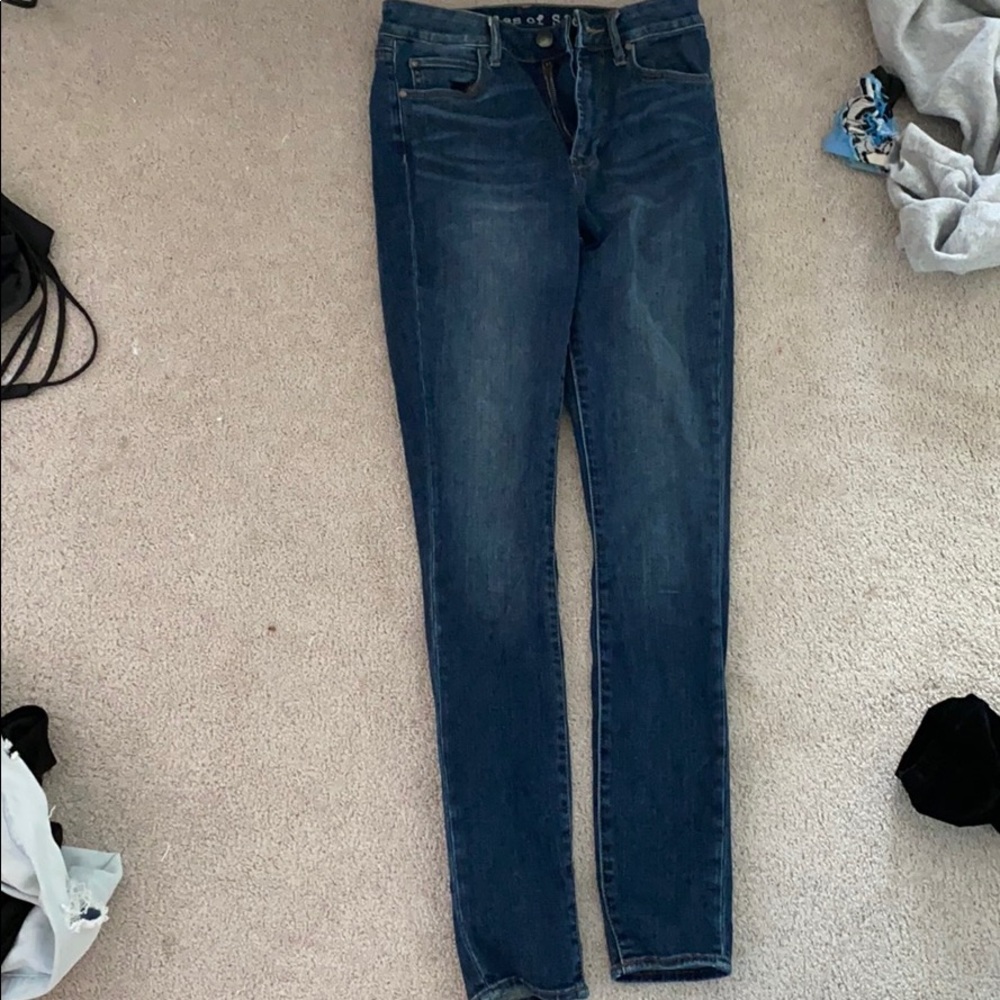 dark blue skinny jeans